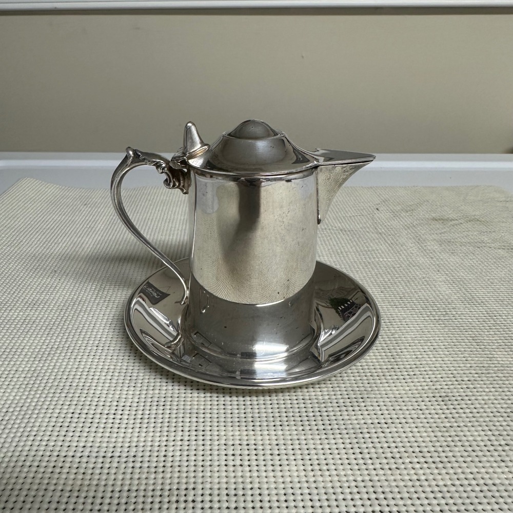 Wallace Silverplated Syrup Pitcher Small With Underplate Vintage
